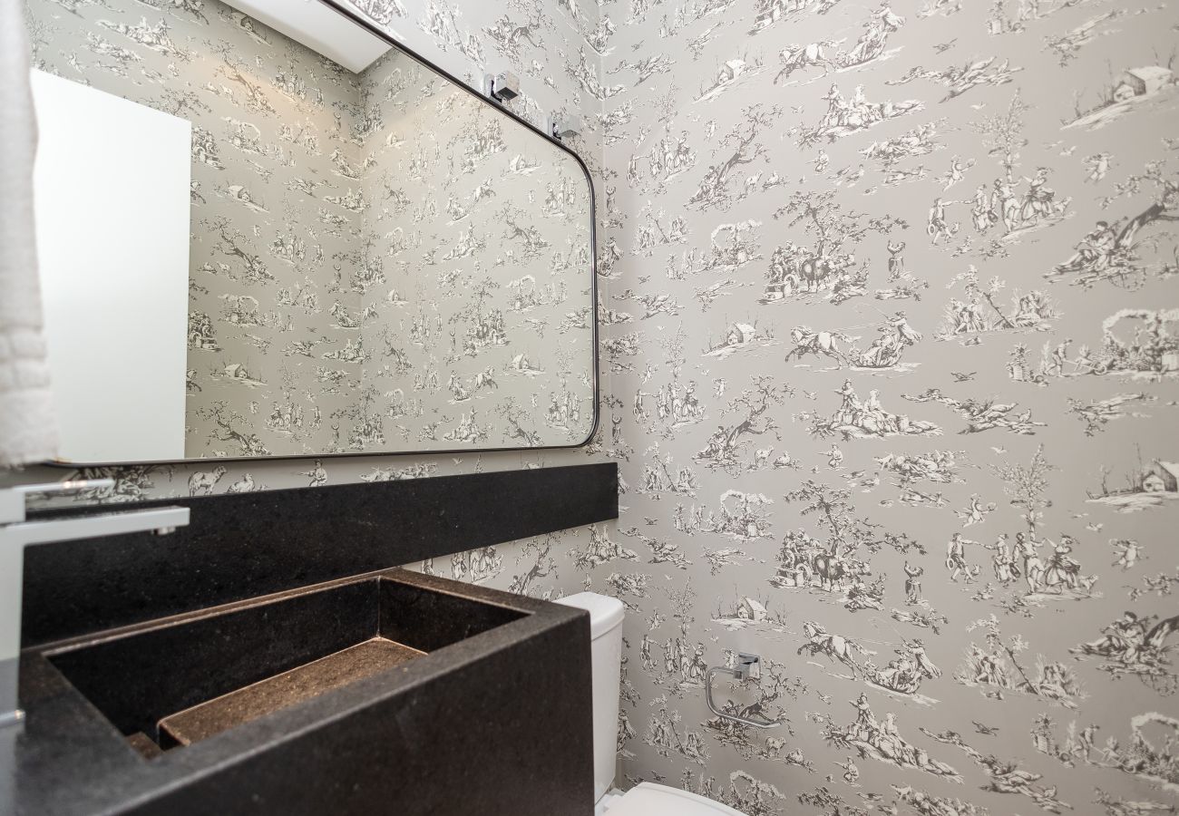 Apartamento em Gramado - NOVO! Apto 2 suítes a 400m da R Coberta!