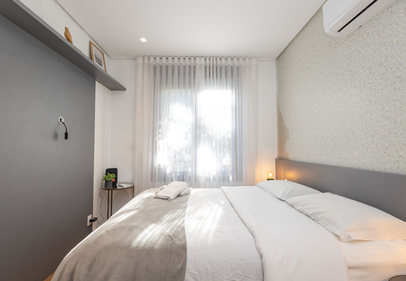 Apartamento em Gramado - NOVO! Apto 2 suítes a 400m da R Coberta!