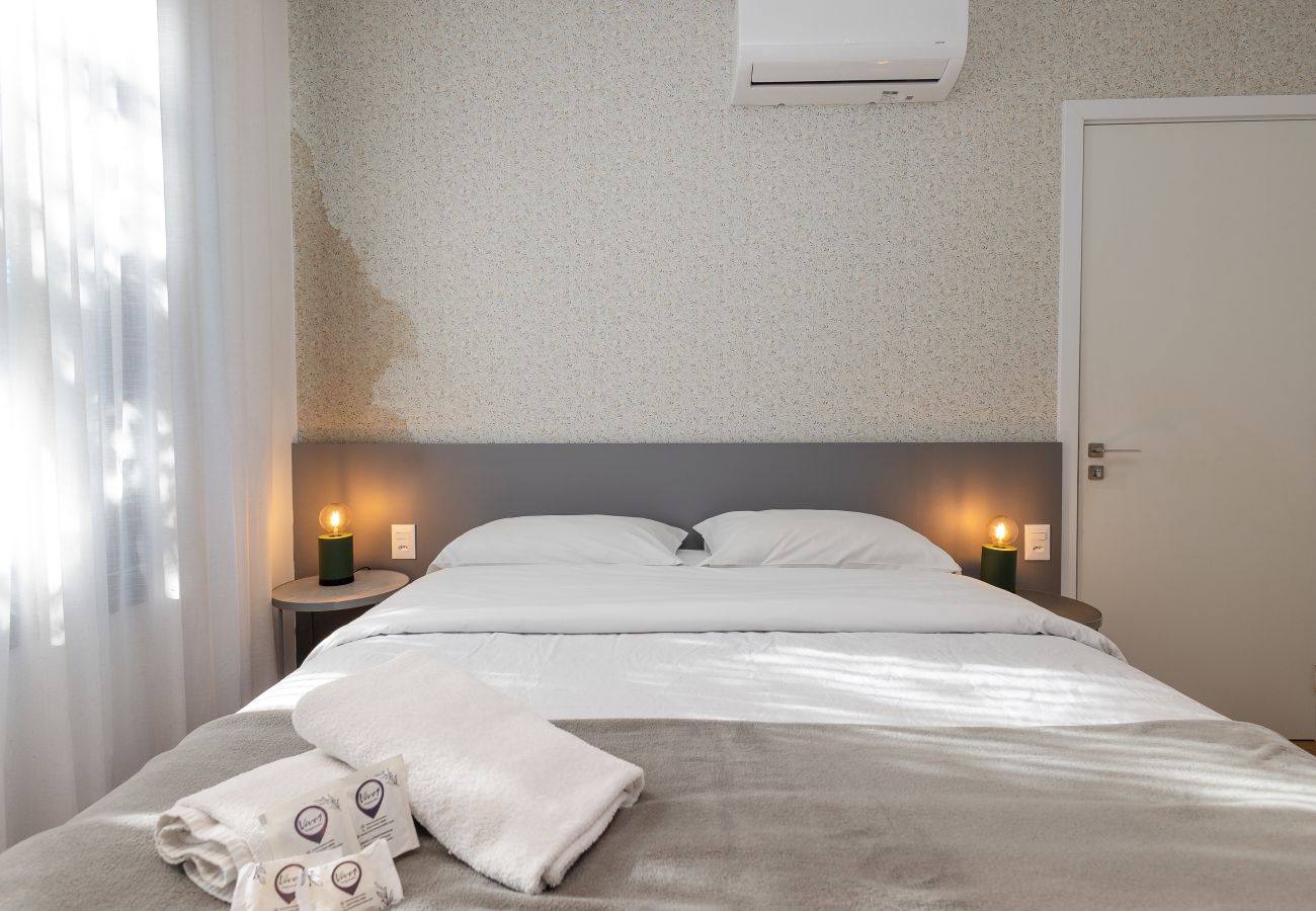Apartamento em Gramado - NOVO! Apto 2 suítes a 400m da R Coberta!