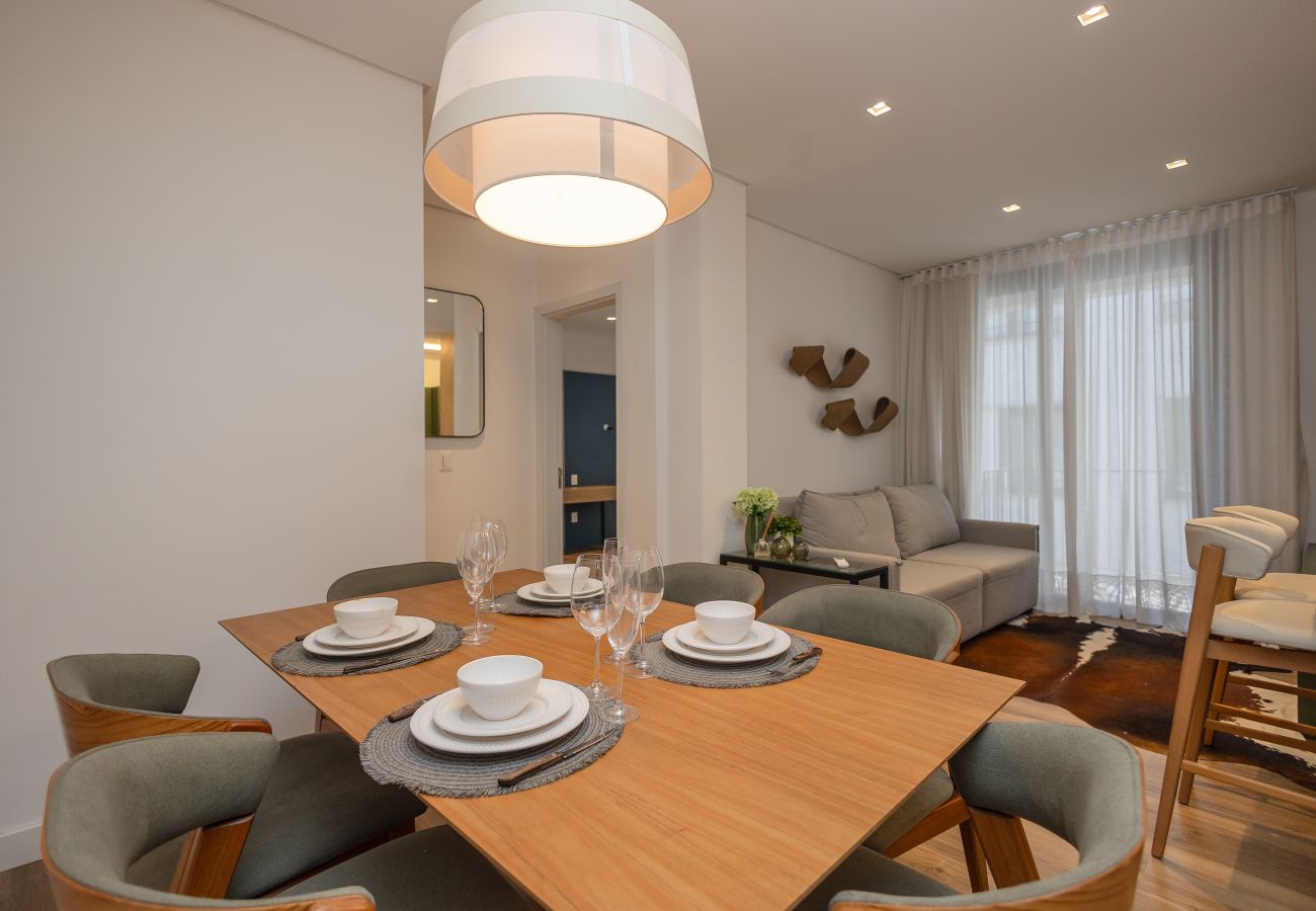 Apartamento em Gramado - NOVO! Apto 2 suítes a 400m da R Coberta!