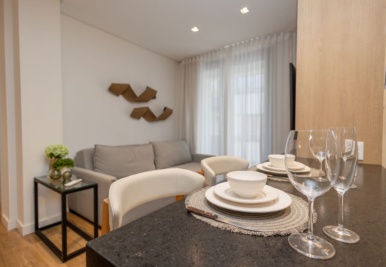 Apartamento em Gramado - NOVO! Apto 2 suítes a 400m da R Coberta!