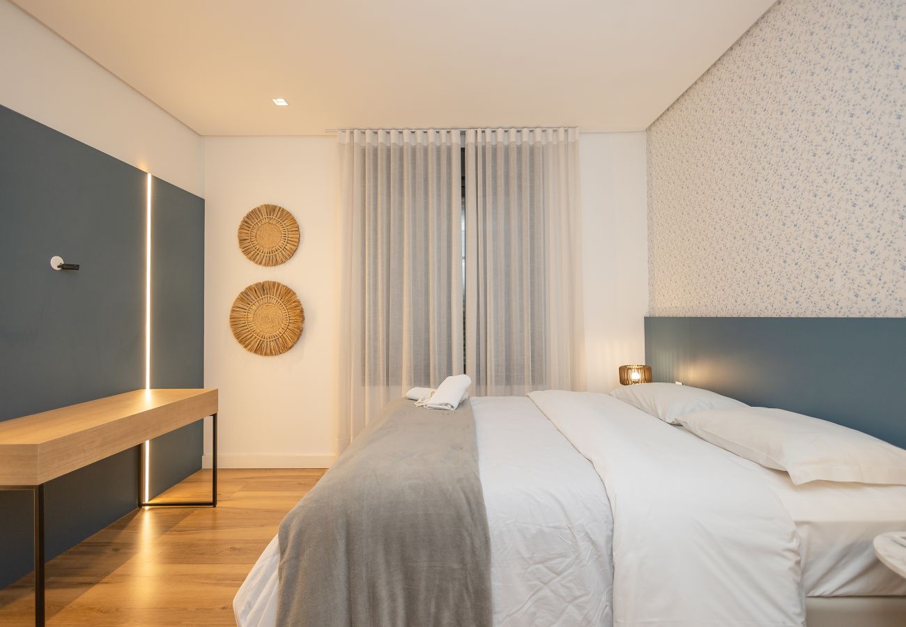 Apartamento em Gramado - NOVO! Apto 2 suítes a 400m da R Coberta!