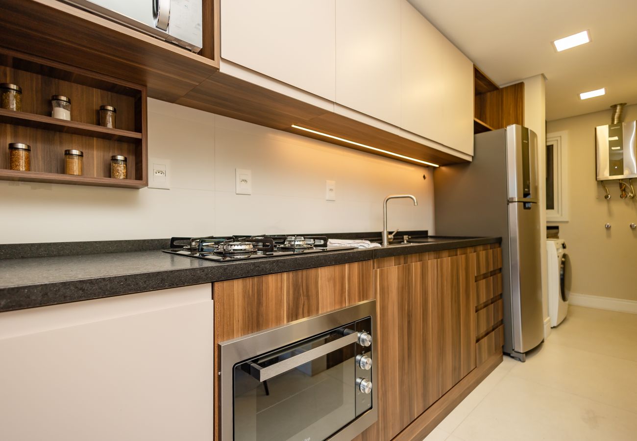 Apartamento em Gramado - ¡NOVO! Wine & Cinema! 1D dos sonhos, a 1,2km da R Coberta