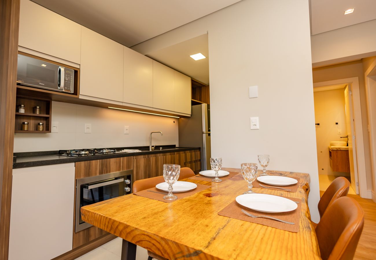 Apartamento em Gramado - ¡NOVO! Wine & Cinema! 1D dos sonhos, a 1,2km da R Coberta