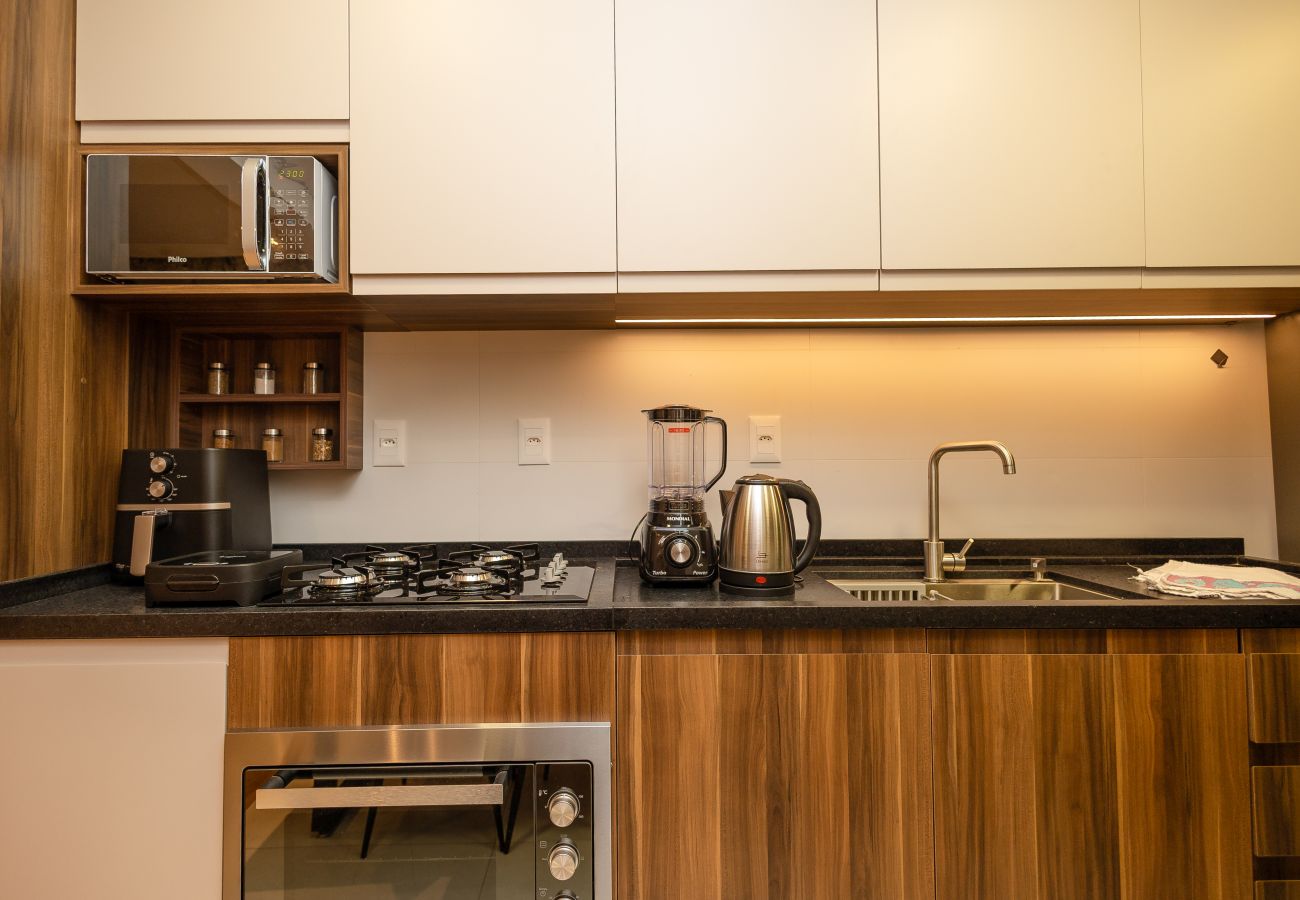 Apartamento em Gramado - ¡NOVO! Wine & Cinema! 1D dos sonhos, a 1,2km da R Coberta