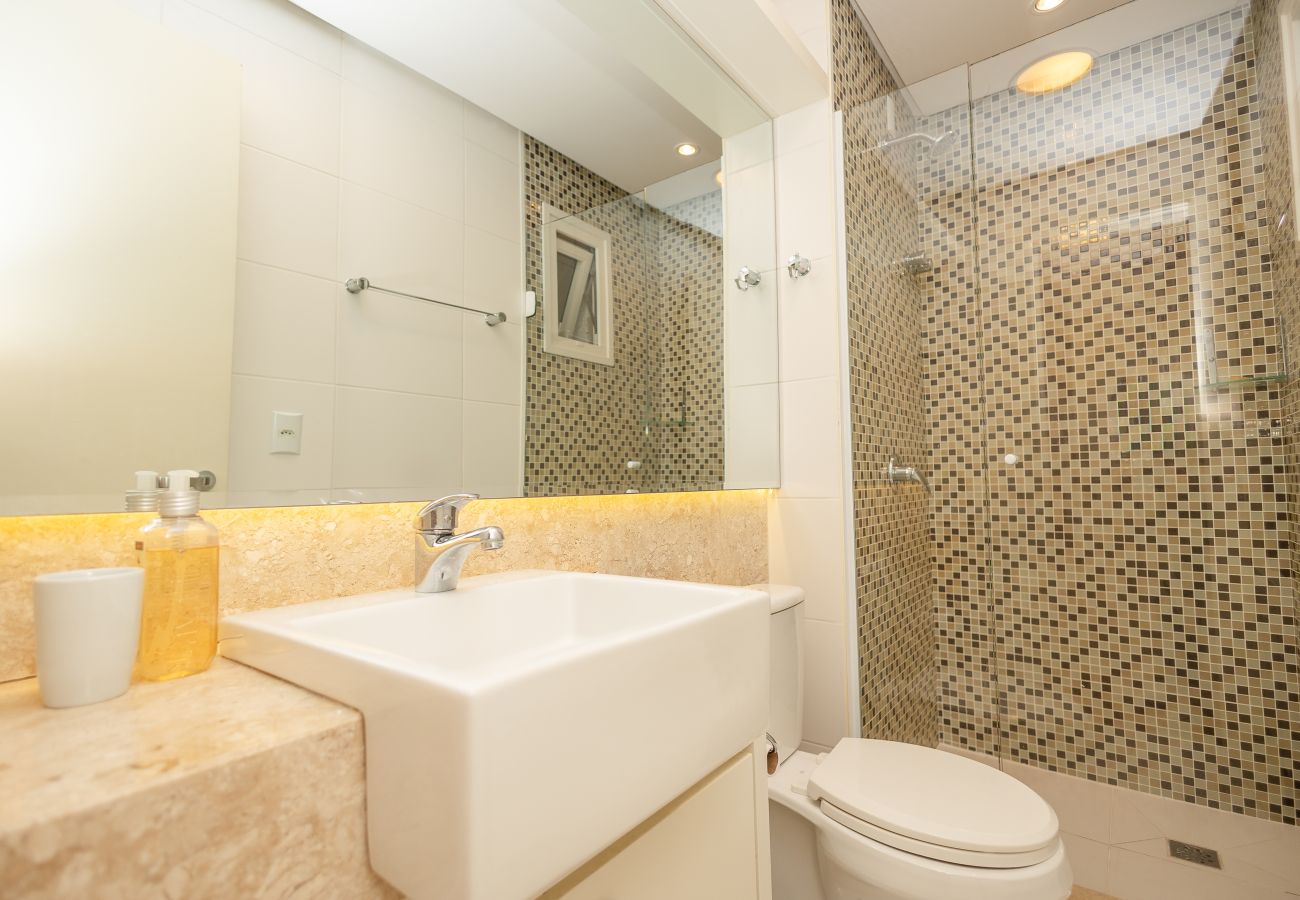 Apartamento em Gramado - ¡NOVO! Ap térreo 2D (1 suite) a 6 min da R Coberta