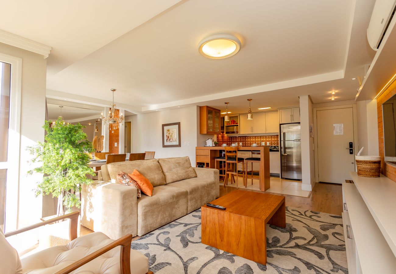 Apartamento em Gramado - ¡NOVO! Ap térreo 2D (1 suite) a 6 min da R Coberta