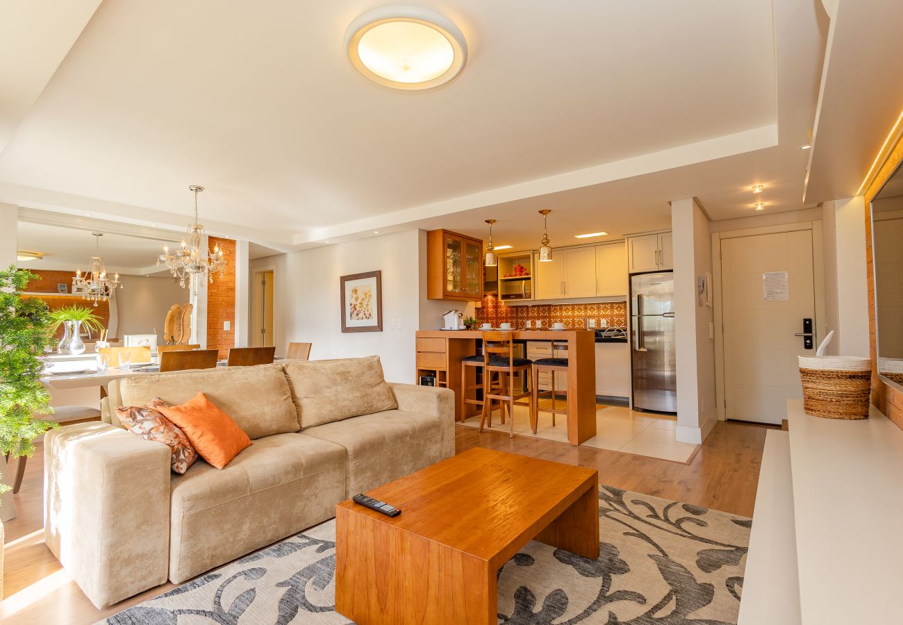 Apartamento em Gramado - ¡NOVO! Ap térreo 2D (1 suite) a 6 min da R Coberta