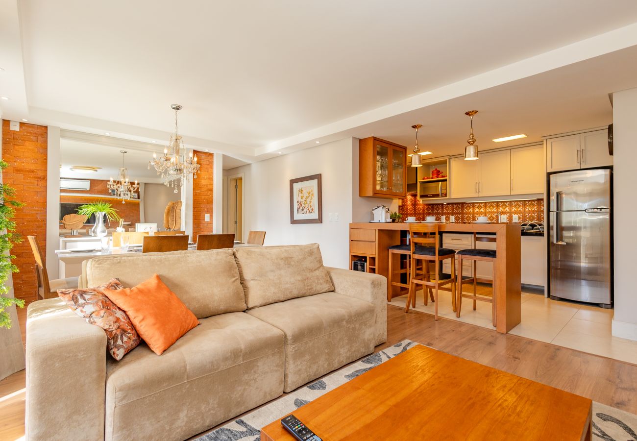 Apartamento em Gramado - ¡NOVO! Ap térreo 2D (1 suite) a 6 min da R Coberta