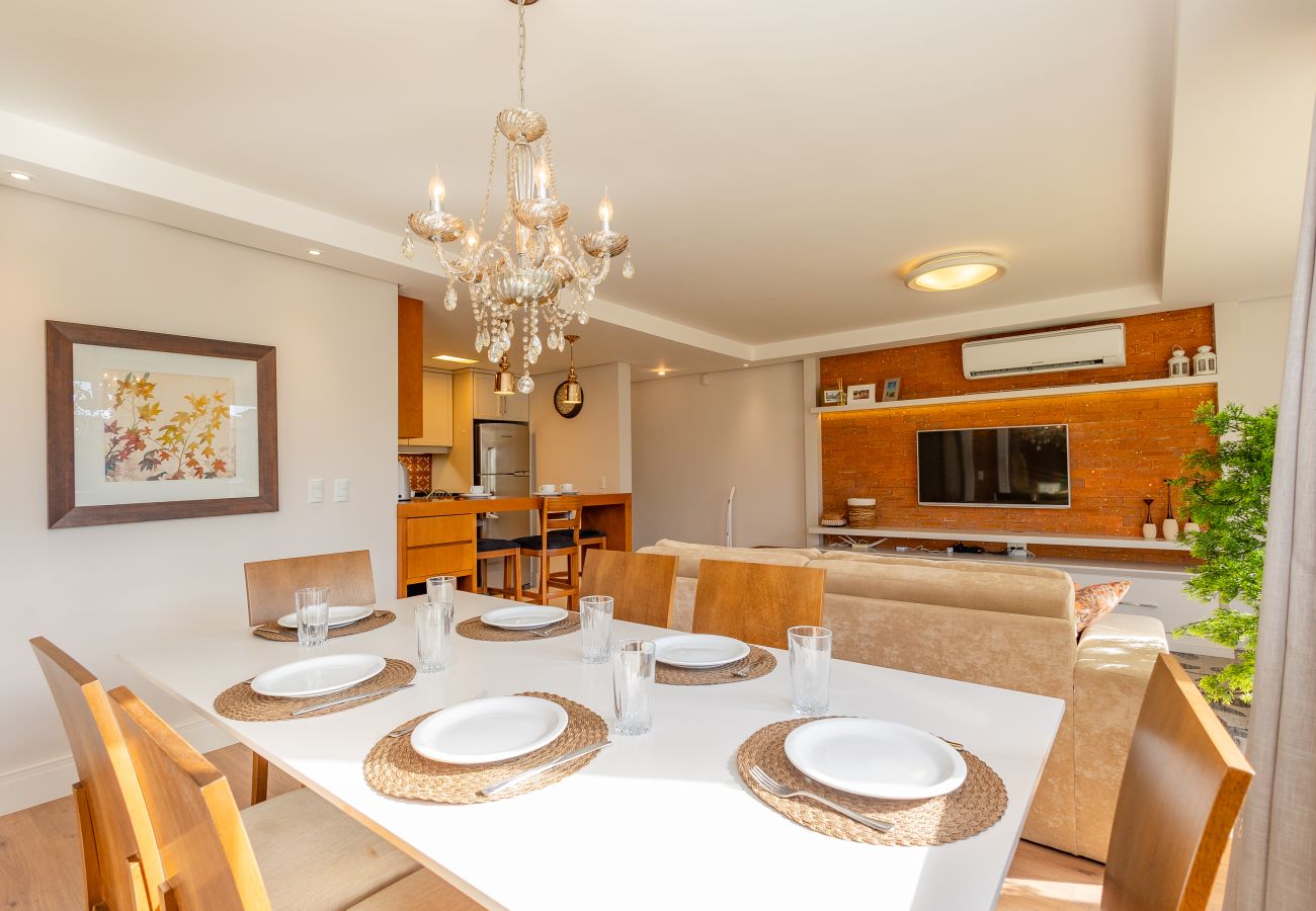 Apartamento em Gramado - ¡NOVO! Ap térreo 2D (1 suite) a 6 min da R Coberta