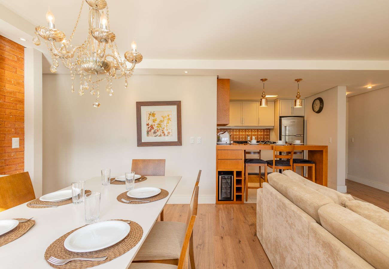 Apartamento em Gramado - ¡NOVO! Ap térreo 2D (1 suite) a 6 min da R Coberta