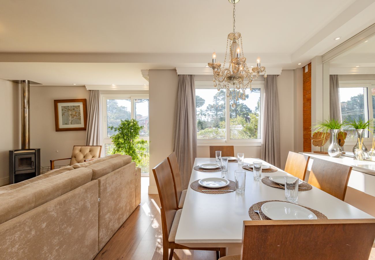 Apartamento em Gramado - ¡NOVO! Ap térreo 2D (1 suite) a 6 min da R Coberta