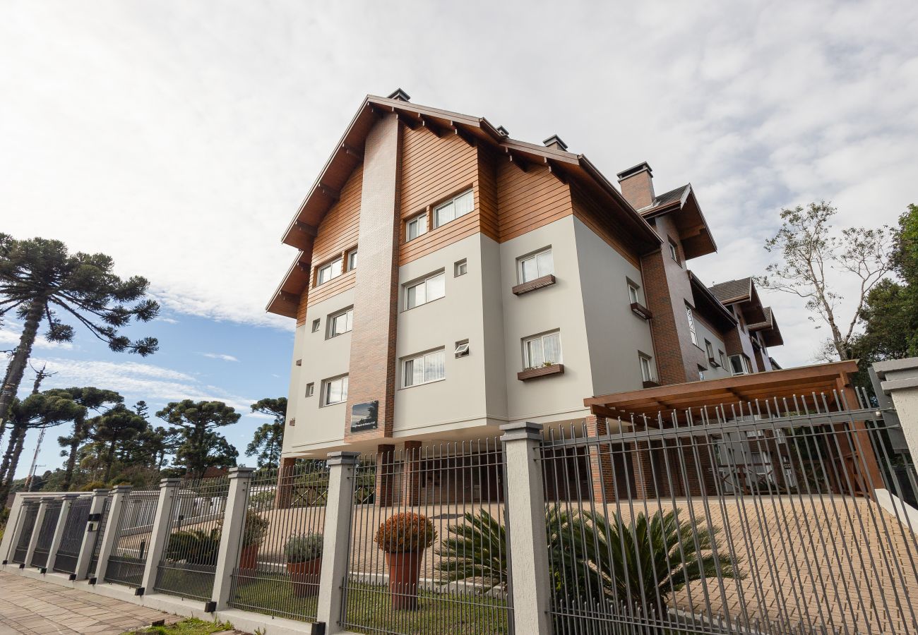 Apartamento em Gramado - ¡NOVO! Ap térreo 2D (1 suite) a 6 min da R Coberta