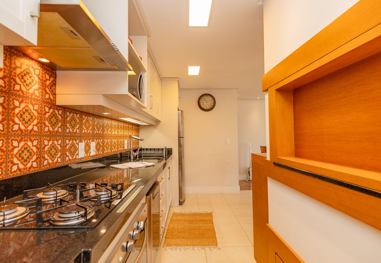 Apartamento em Gramado - ¡NOVO! Ap térreo 2D (1 suite) a 6 min da R Coberta