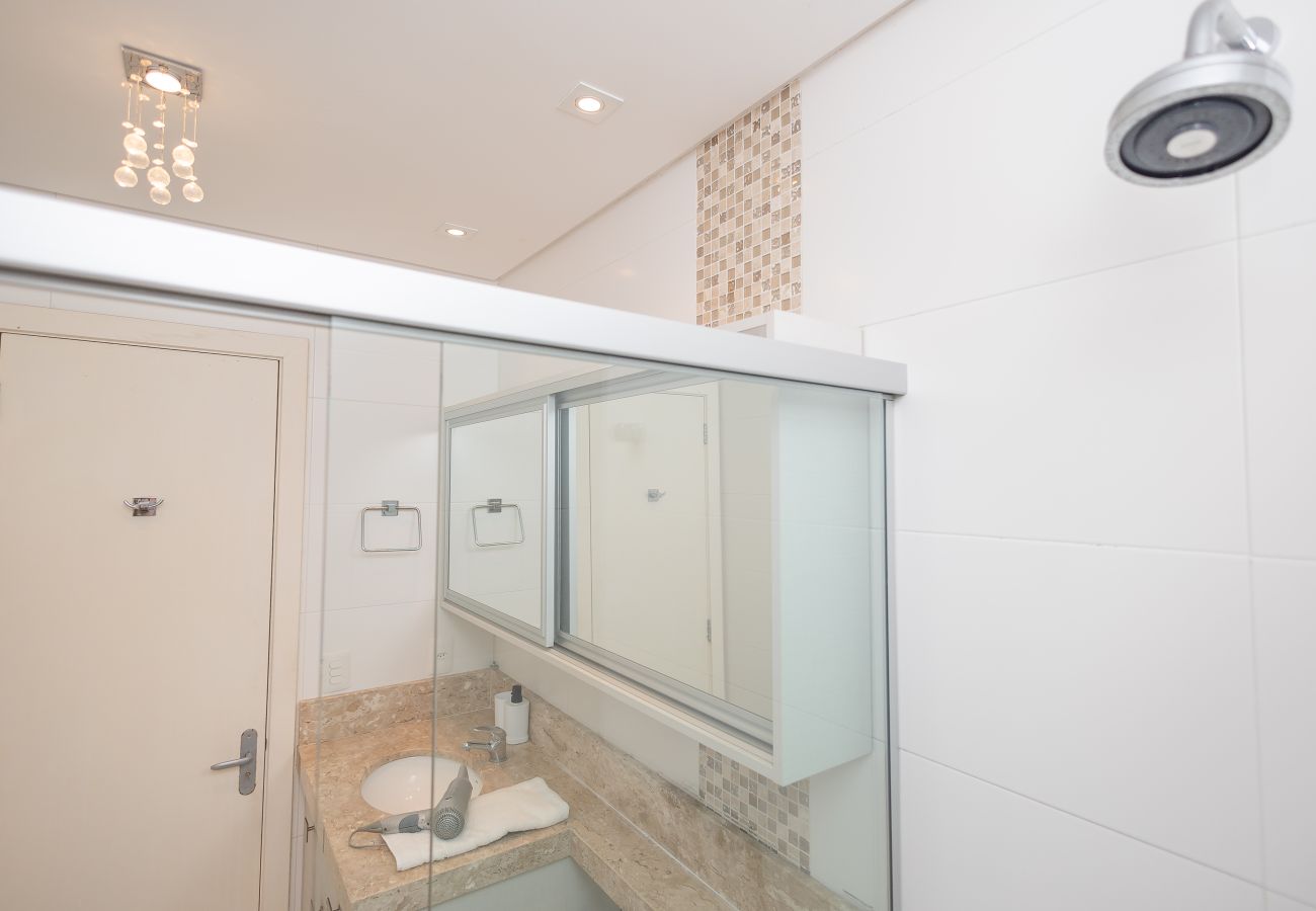 Apartamento em Gramado - NOVO! Ap 2Q com suite a 300m da R Coberta!