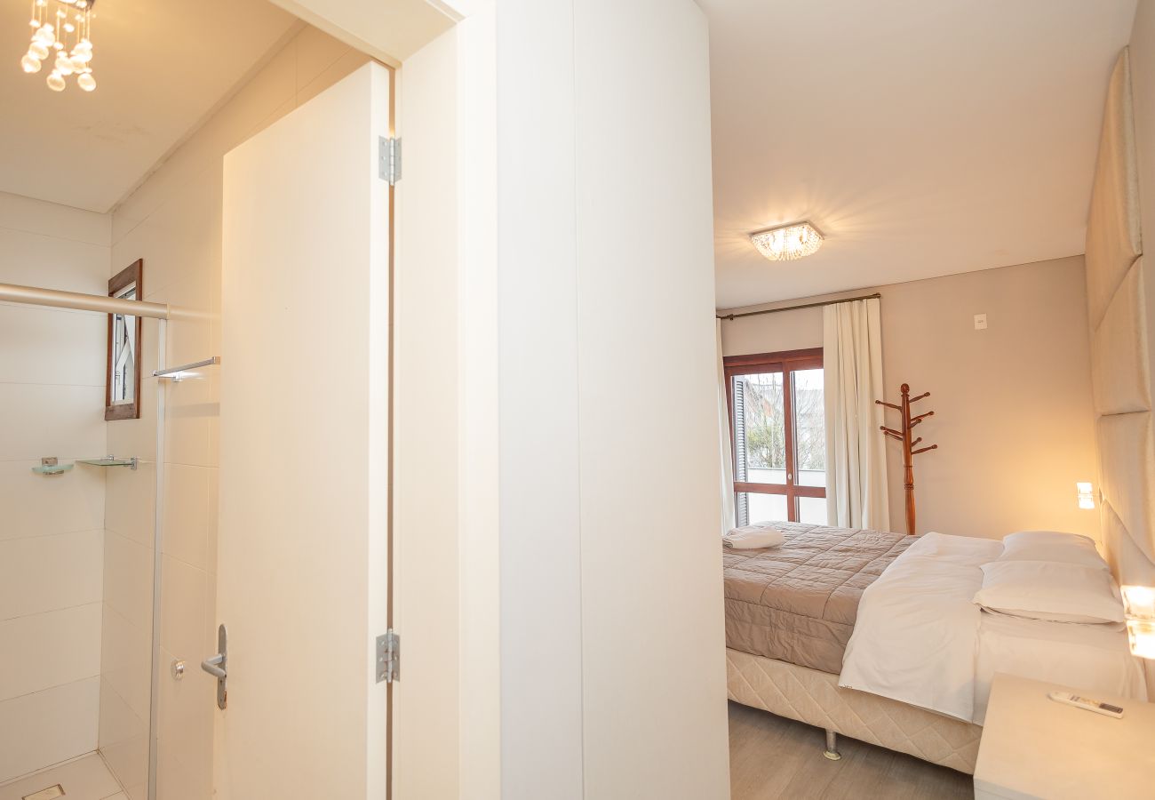 Apartamento em Gramado - NOVO! Ap 2Q com suite a 300m da R Coberta!