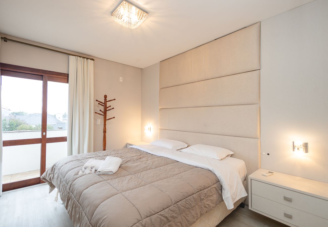 Apartamento em Gramado - NOVO! Ap 2Q com suite a 300m da R Coberta!