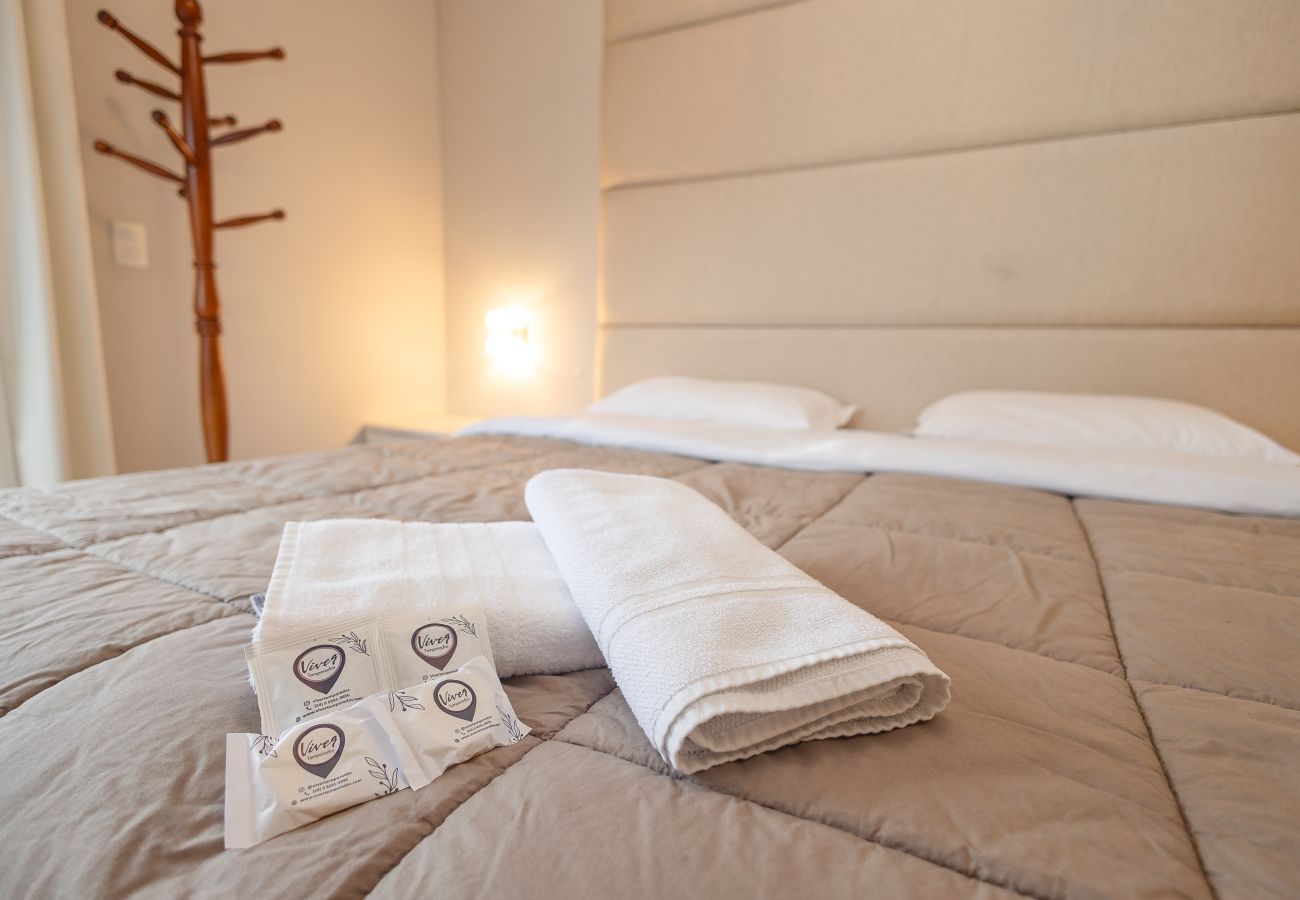 Apartamento em Gramado - NOVO! Ap 2Q com suite a 300m da R Coberta!