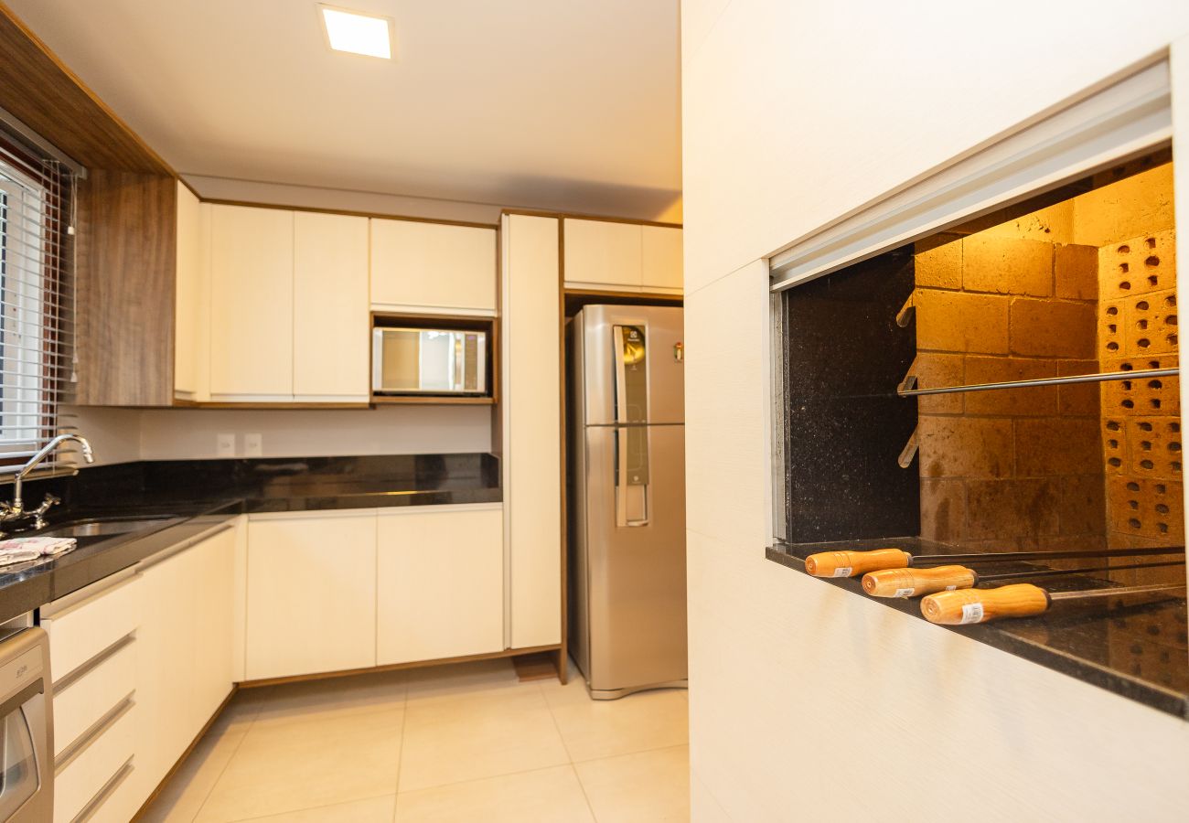 Apartamento em Gramado - NOVO! Ap 2Q com suite a 300m da R Coberta!