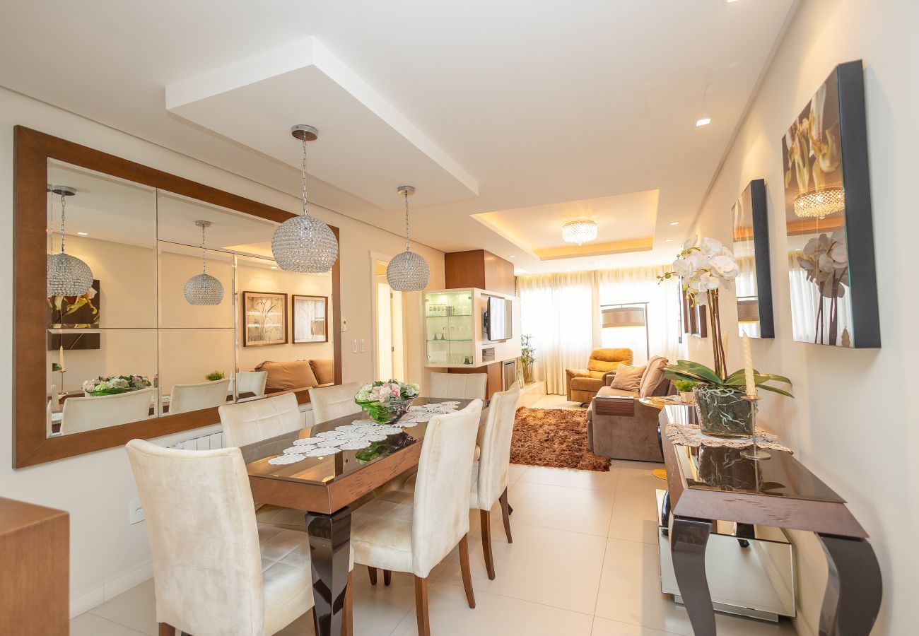 Apartamento em Gramado - Faça Tudo a Pé! 150m Rua Coberta | 2 Suítes