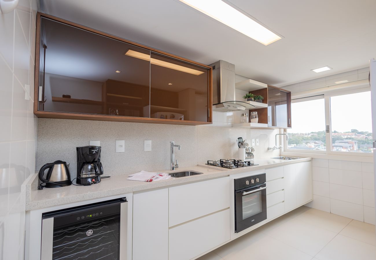 Apartamento em Gramado - Faça Tudo a Pé! 150m Rua Coberta | 2 Suítes