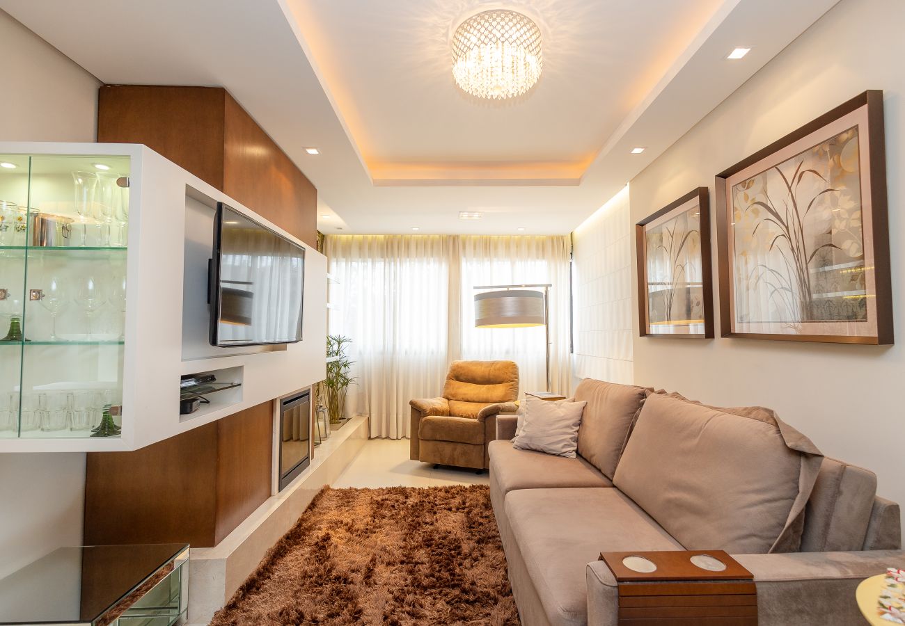 Apartamento em Gramado - Faça Tudo a Pé! 150m Rua Coberta | 2 Suítes