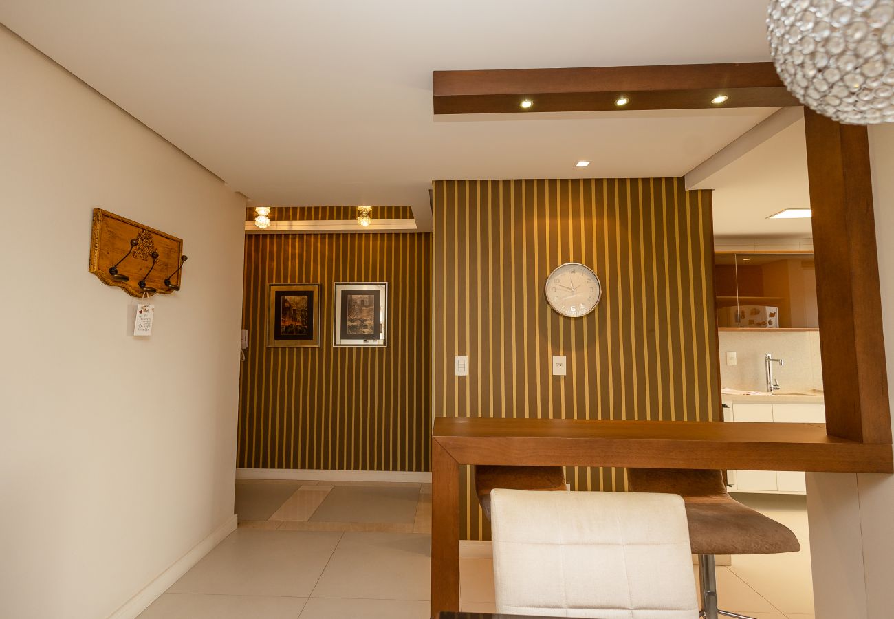 Apartamento em Gramado - Faça Tudo a Pé! 150m Rua Coberta | 2 Suítes