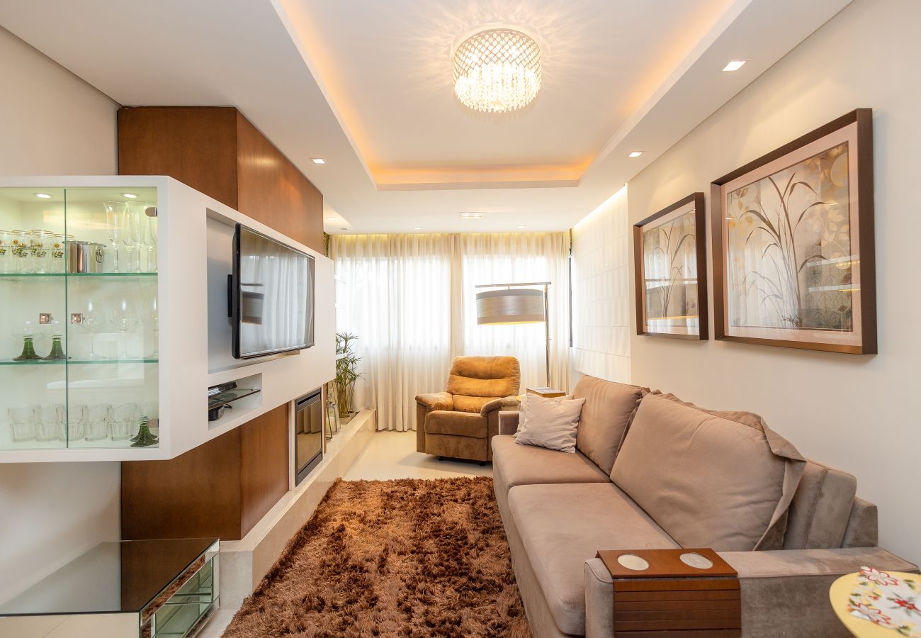 Apartamento em Gramado - Faça Tudo a Pé! 150m Rua Coberta | 2 Suítes