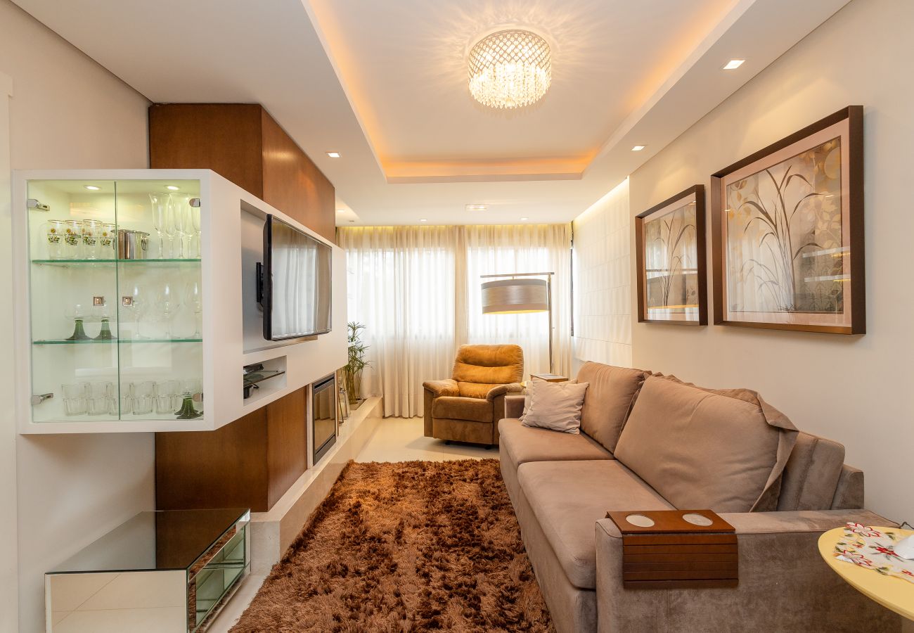 Apartamento em Gramado - Faça Tudo a Pé! 150m Rua Coberta | 2 Suítes