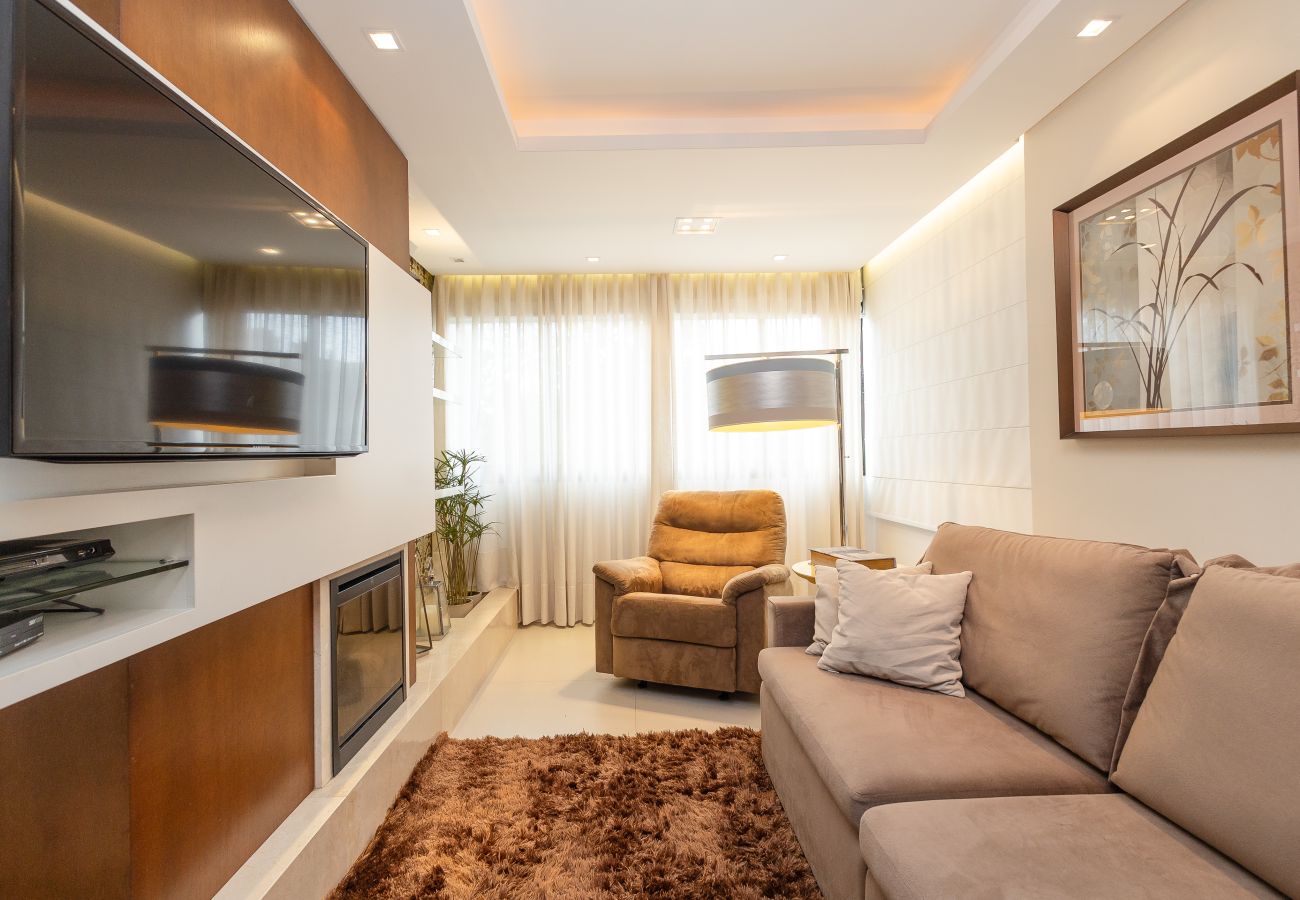 Apartamento em Gramado - Faça Tudo a Pé! 150m Rua Coberta | 2 Suítes