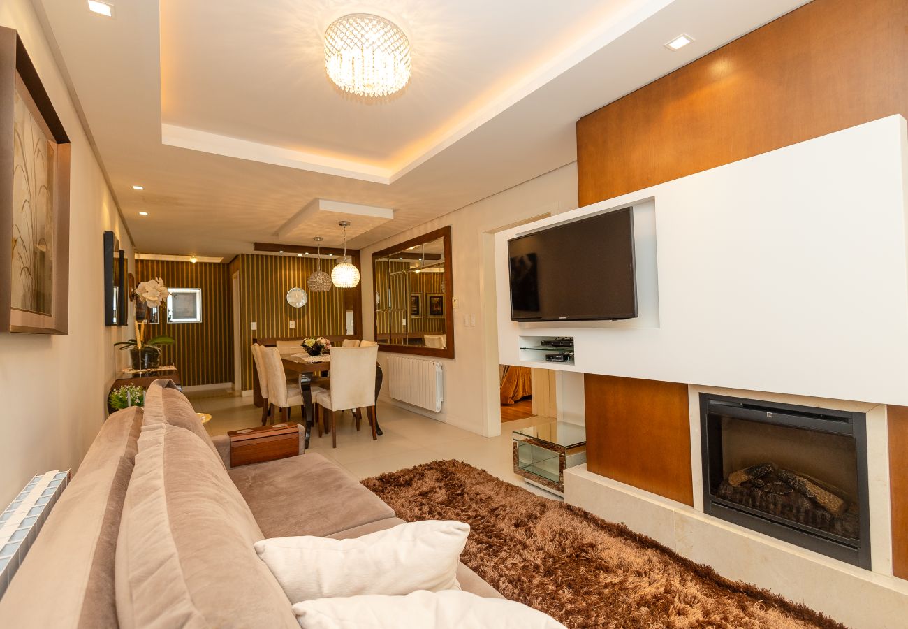 Apartamento em Gramado - Faça Tudo a Pé! 150m Rua Coberta | 2 Suítes