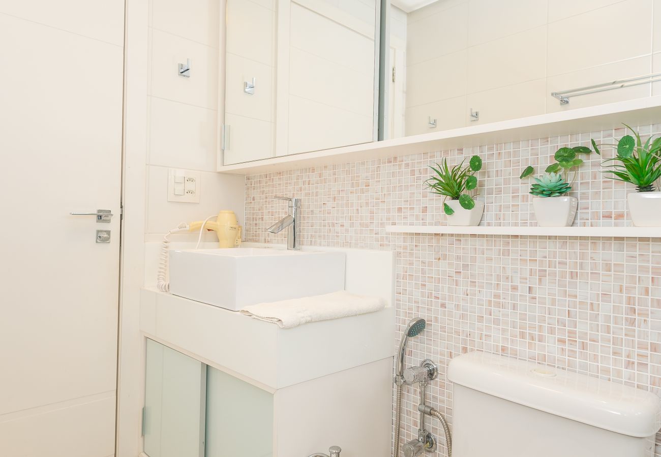 Apartamento em Gramado - Faça Tudo a Pé! 150m Rua Coberta | 2 Suítes