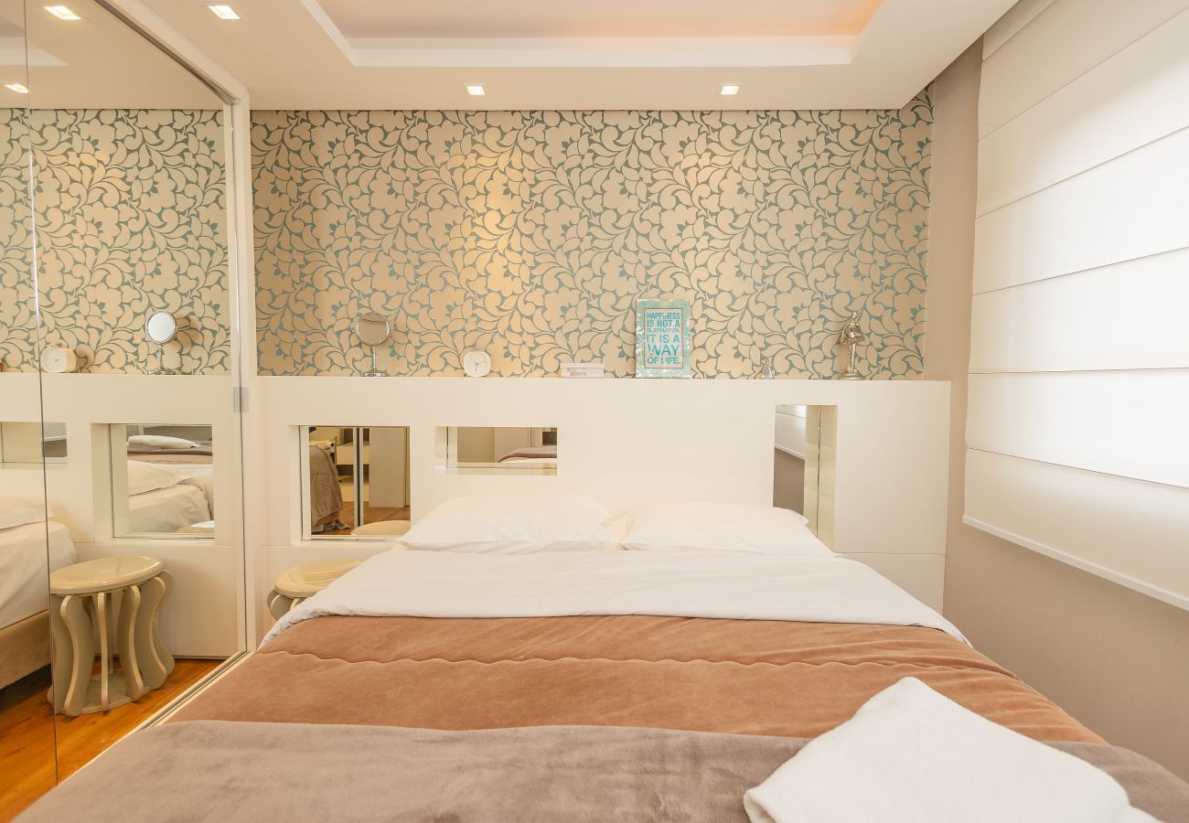 Apartamento em Gramado - Faça Tudo a Pé! 150m Rua Coberta | 2 Suítes