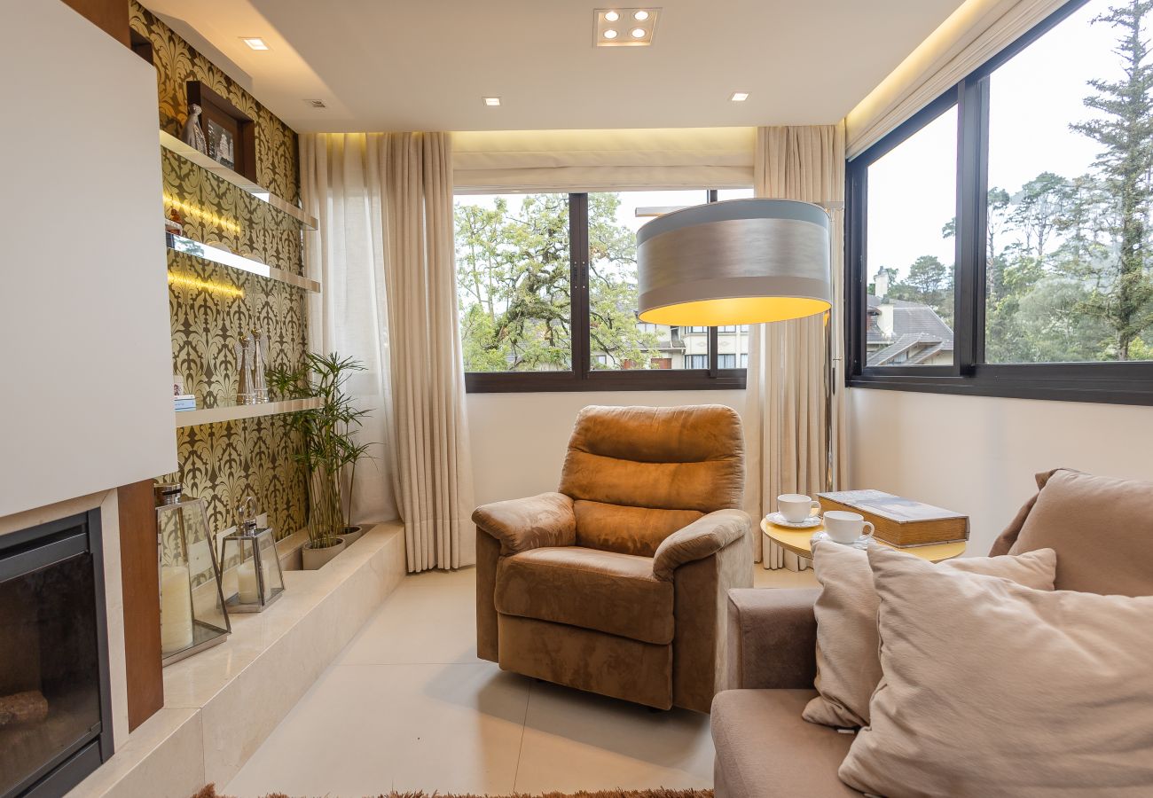 Apartamento em Gramado - Faça Tudo a Pé! 150m Rua Coberta | 2 Suítes
