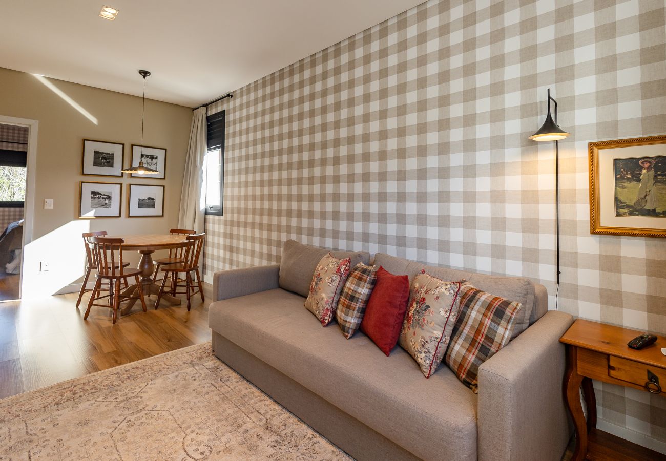 Apartamento em Gramado - 2 Apês Conectados | 100m Rua Torta | P/ 8 Pessoas