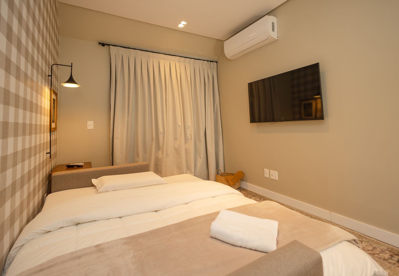 Apartamento em Gramado - 2 Apês Conectados | 100m Rua Torta | P/ 8 Pessoas