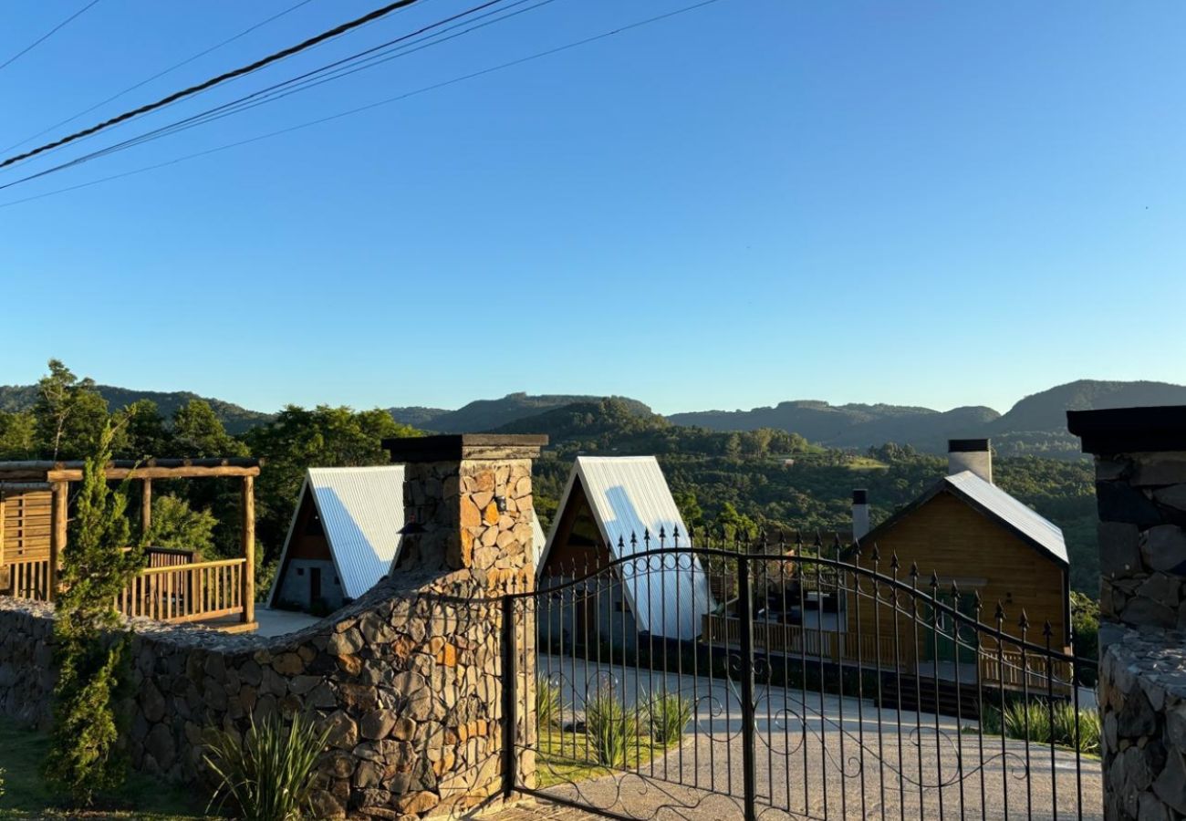 Alojamento de turismo rural em Gramado - Pousada Estrada Linha Bonita REF 539741