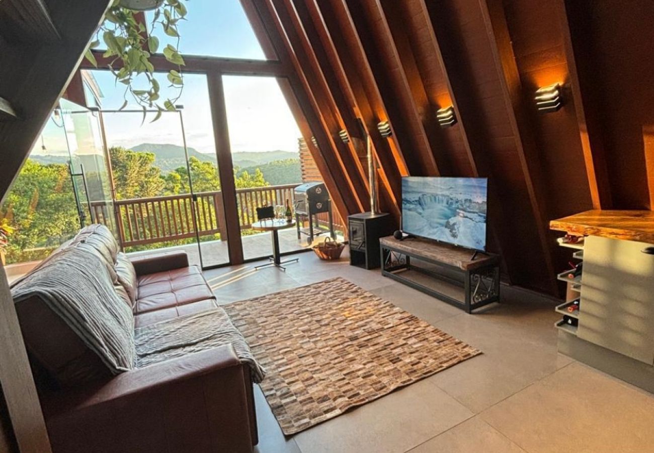 Alojamento de turismo rural em Gramado - Pousada Estrada Linha Bonita REF 539741