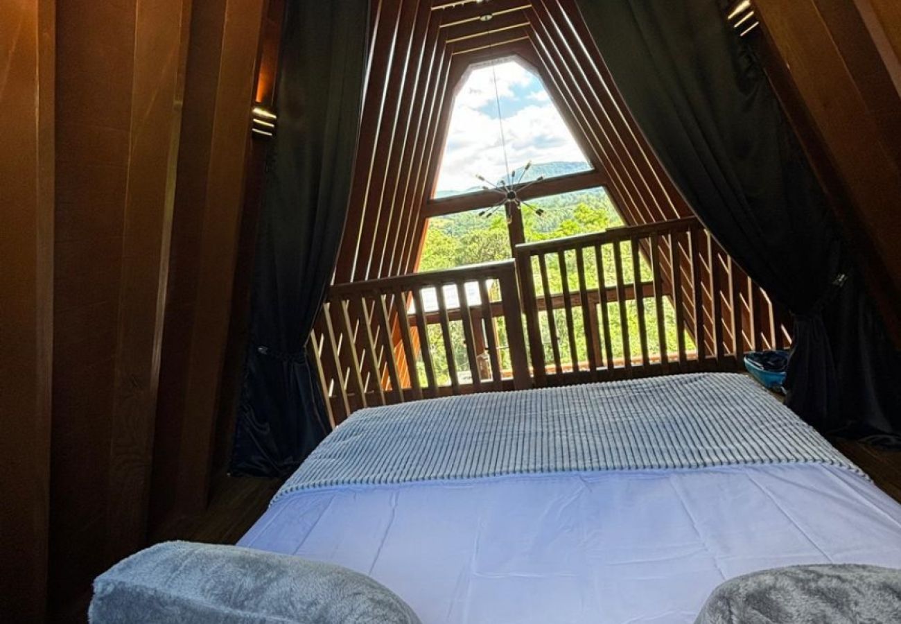 Alojamento de turismo rural em Gramado - Pousada Estrada Linha Bonita REF 539741