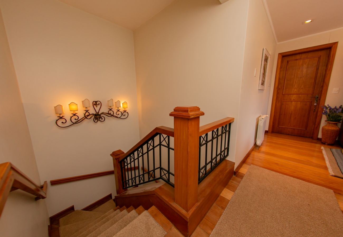 Apartamento em Gramado - Apartamento na Av Central REF 541161