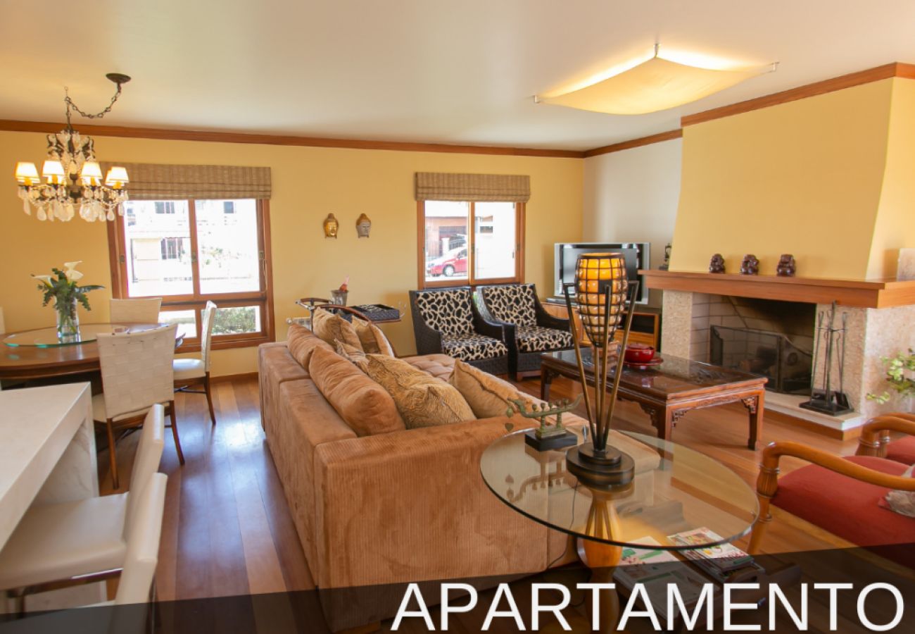 Apartamento em Gramado - Apartamento na Av Central REF 541161