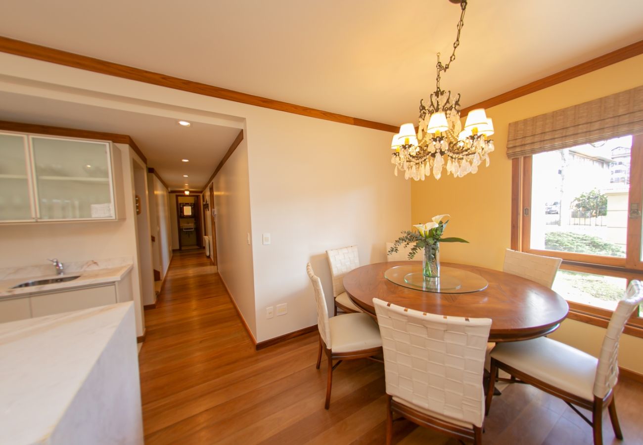 Apartamento em Gramado - Apartamento na Av Central REF 541161