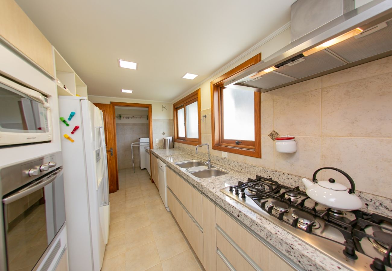 Apartamento em Gramado - Apartamento na Av Central REF 541161