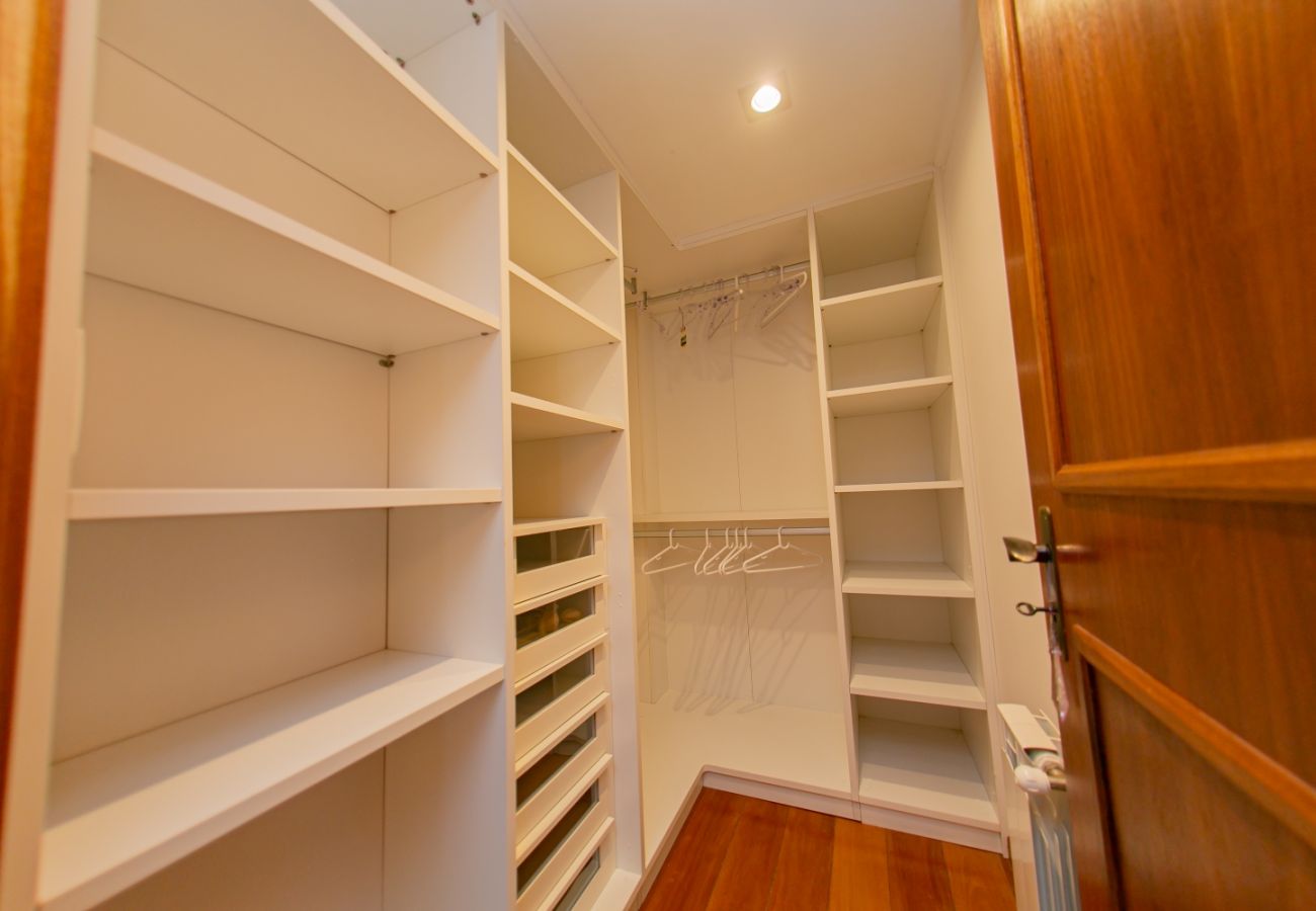 Apartamento em Gramado - Apartamento na Av Central REF 541161