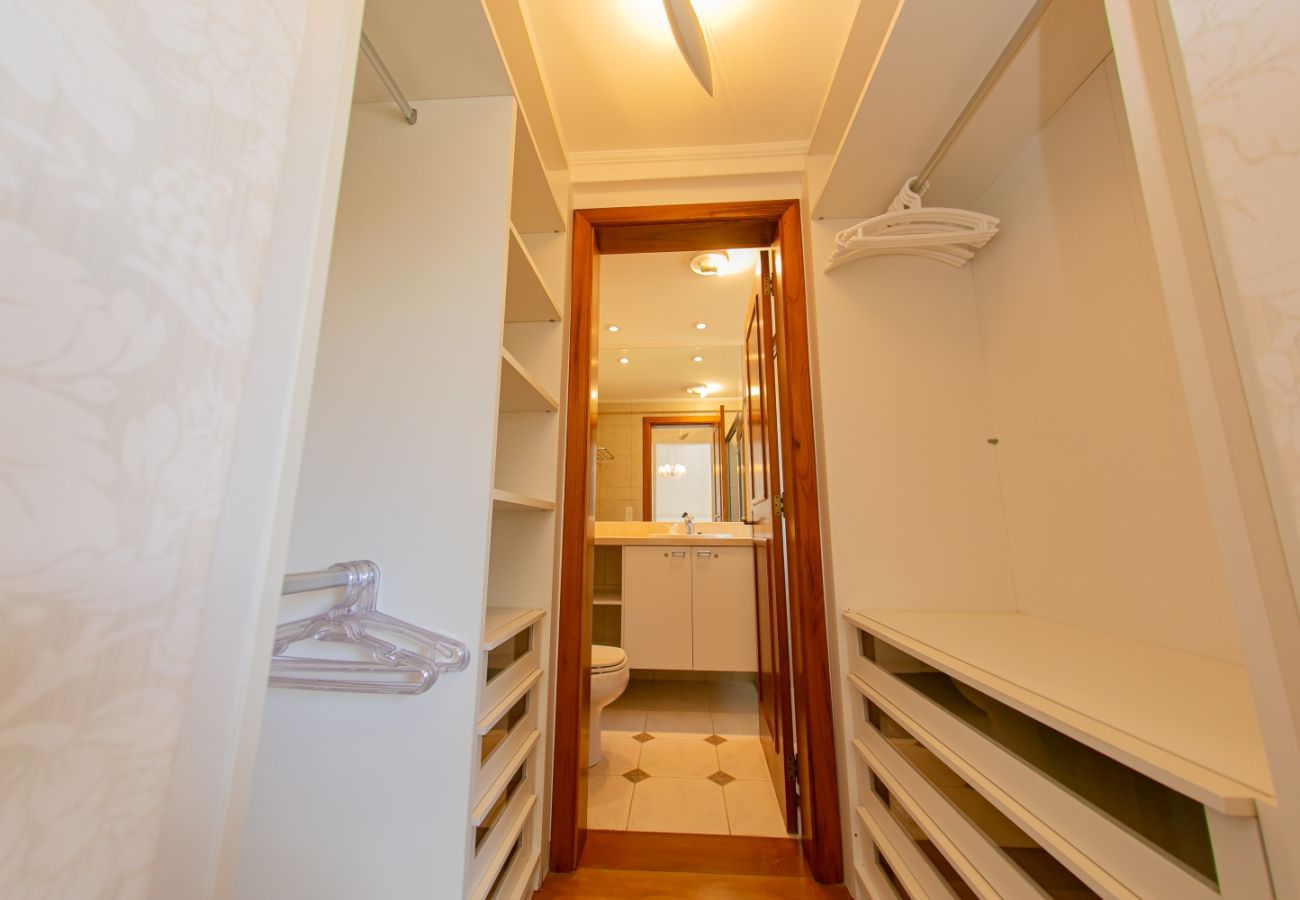 Apartamento em Gramado - Apartamento na Av Central REF 541161
