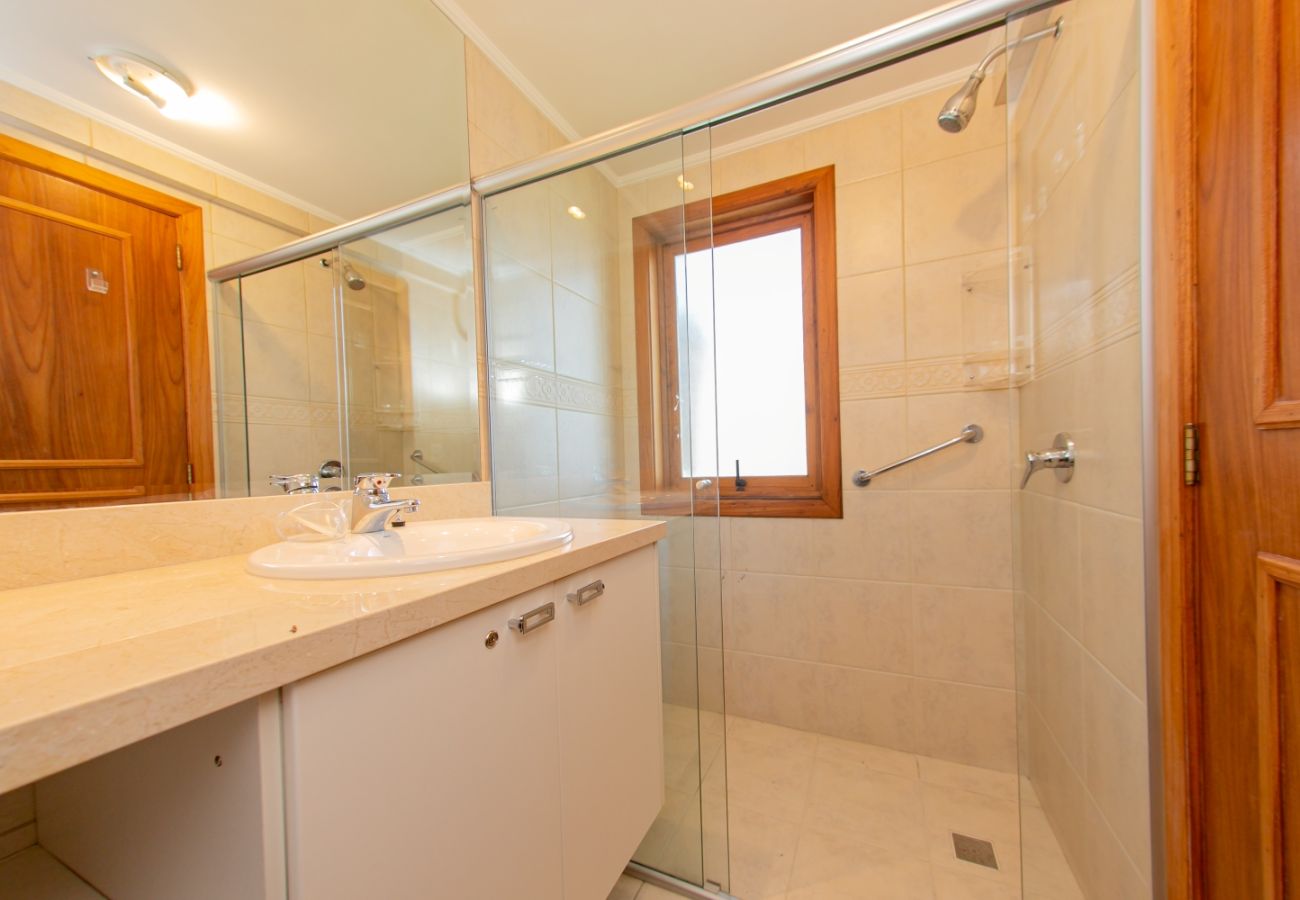 Apartamento em Gramado - Apartamento na Av Central REF 541161