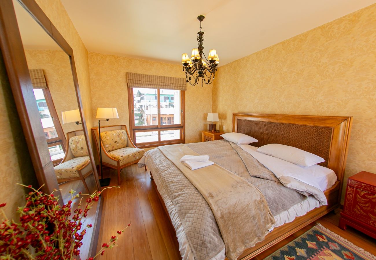 Apartamento em Gramado - Apartamento na Av Central REF 541161