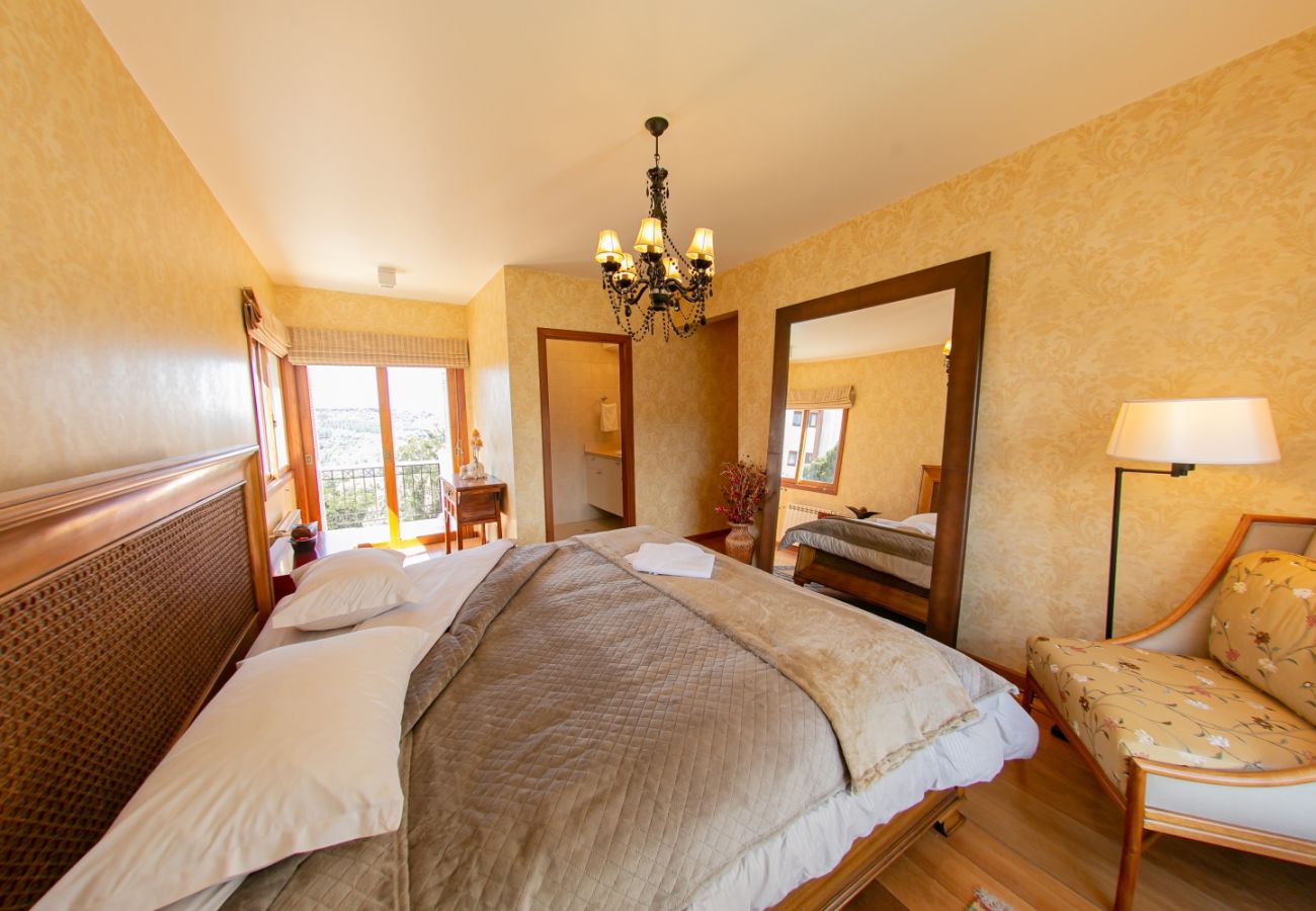 Apartamento em Gramado - Apartamento na Av Central REF 541161