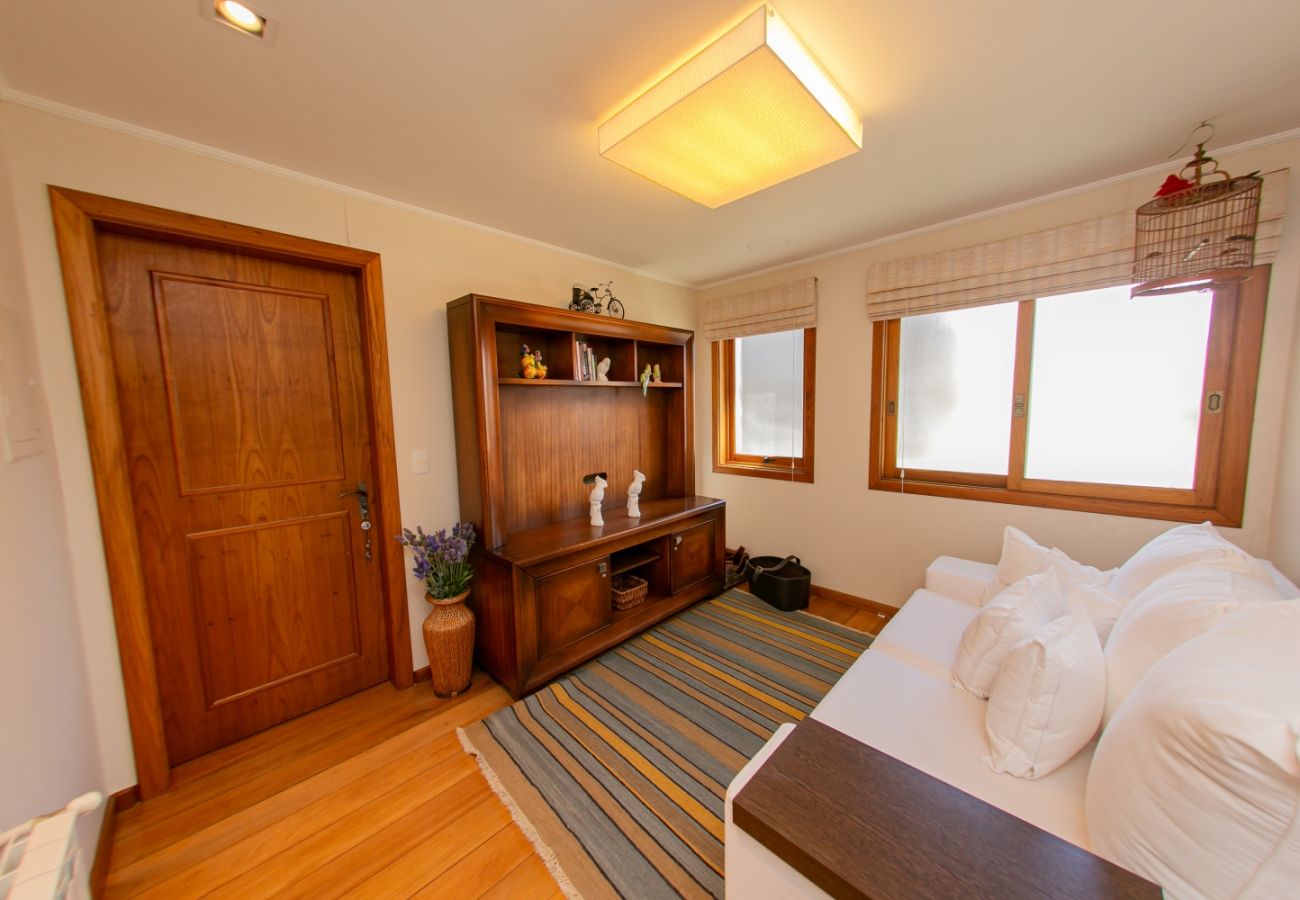 Apartamento em Gramado - Apartamento na Av Central REF 541161