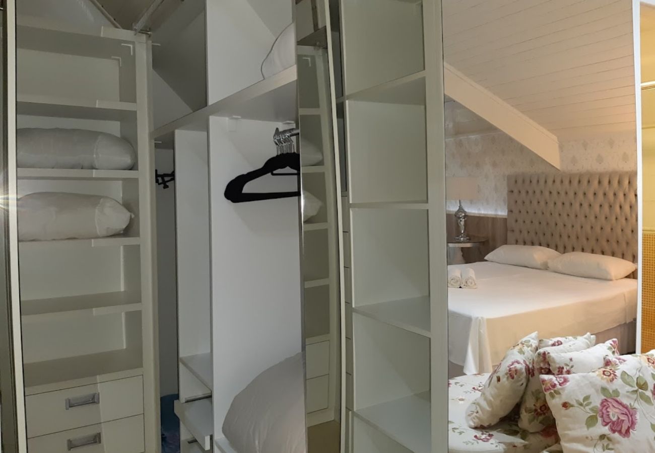Apartamento em Gramado - Apto Cervino REF 547121